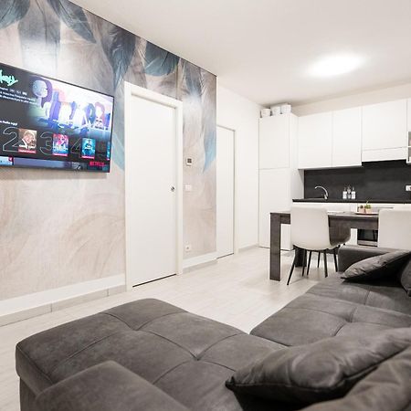 C-Apartment Lake Garda Salò Dış mekan fotoğraf