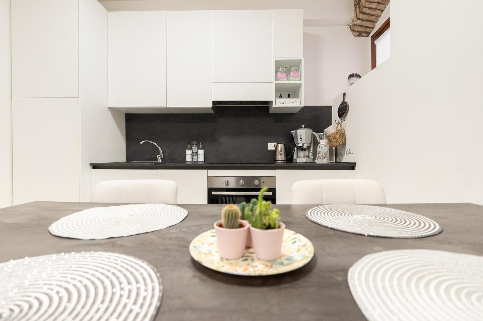 C-Apartment Lake Garda Salò Dış mekan fotoğraf